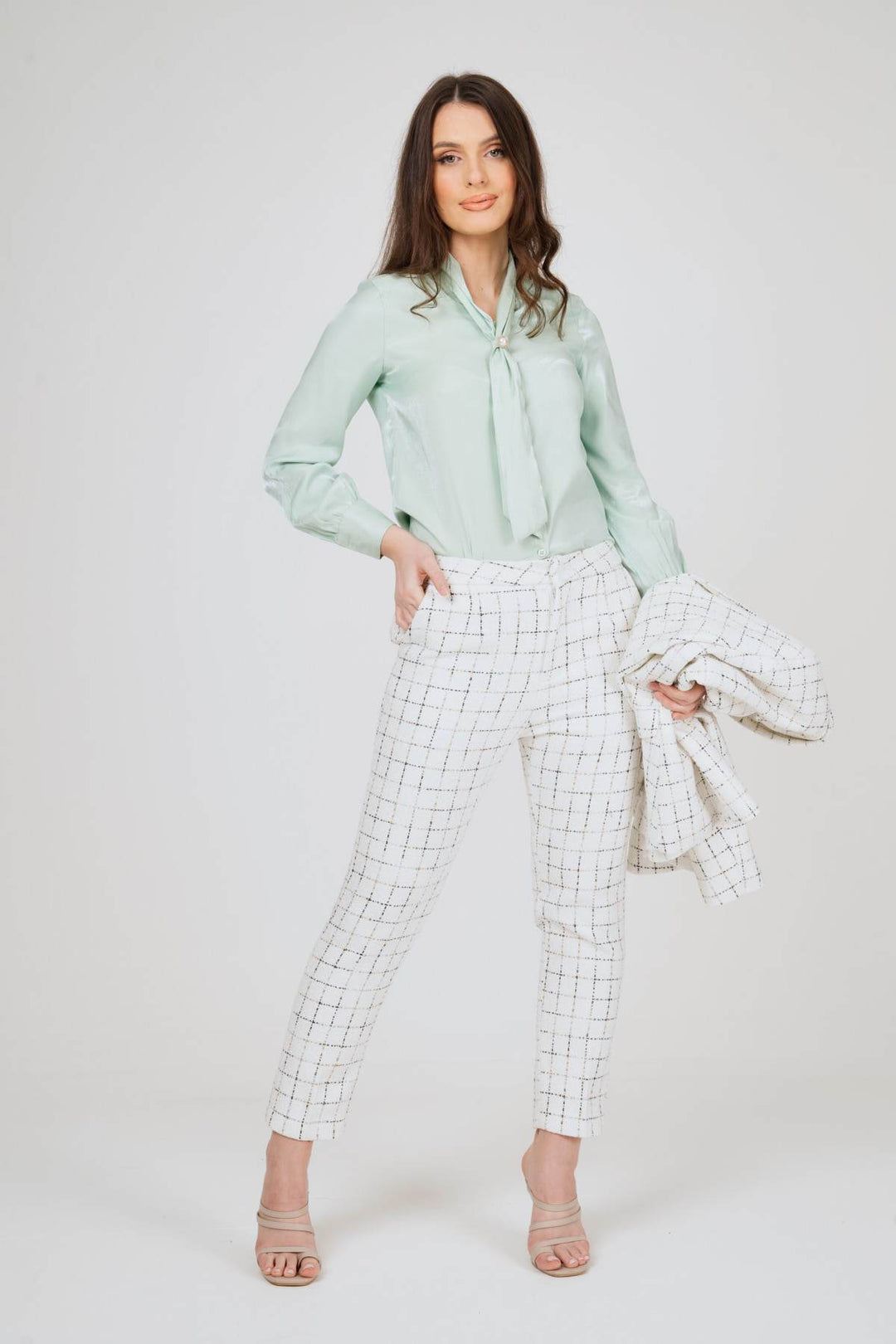 Long Sleeved Bow-Tie V-Neck Shirt