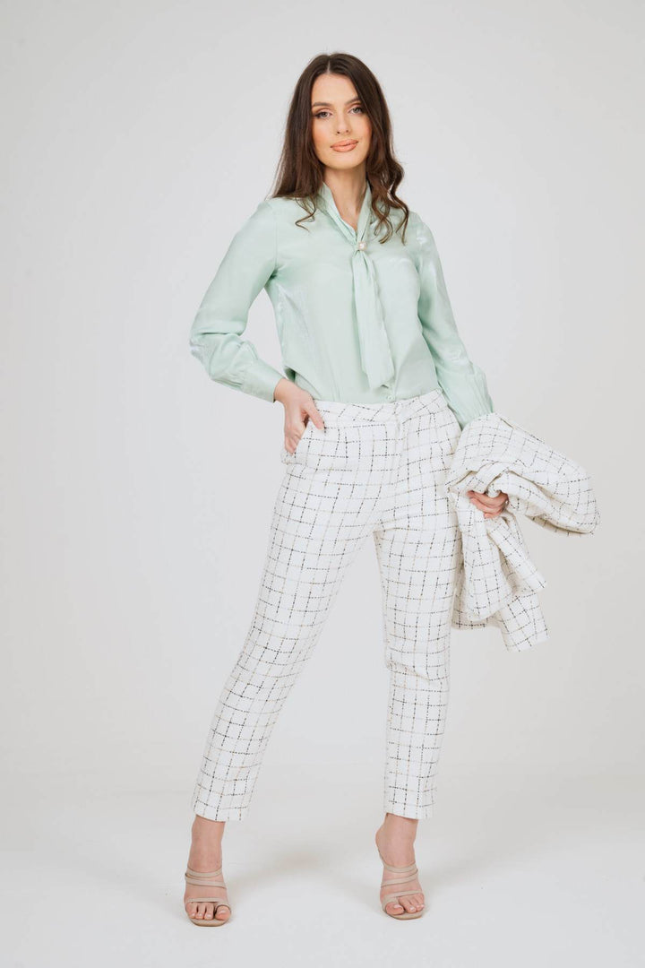 Long Sleeved Bow-Tie V-Neck Shirt