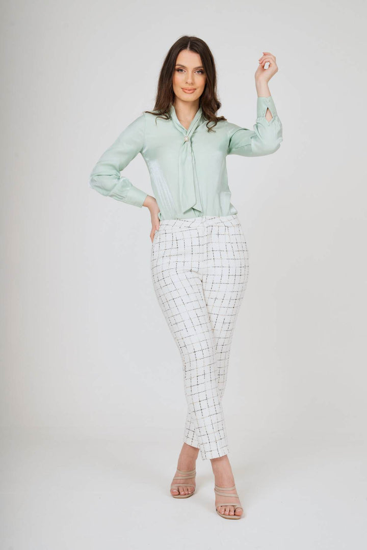 Long Sleeved Bow-Tie V-Neck Shirt