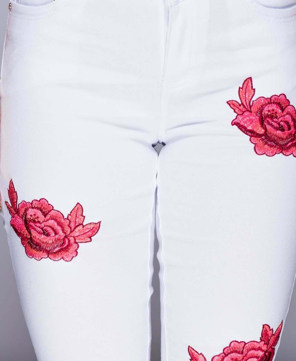 White Floral Embroidered Skinny Jeans